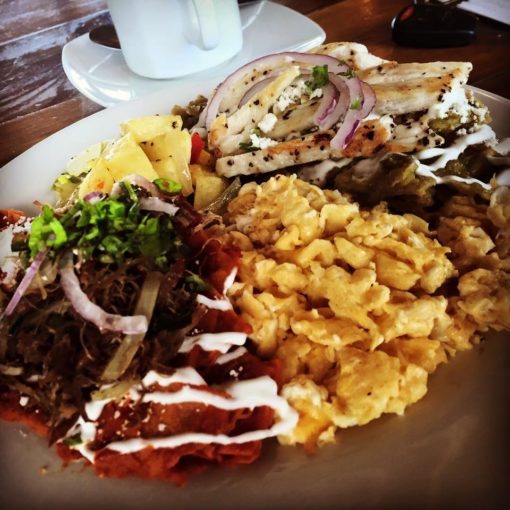 Chilaquiles con machaca - La Mazatleca